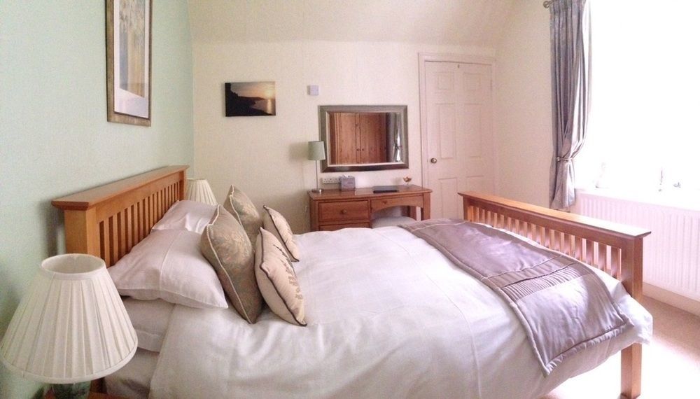 Pine Lodge Линтън Екстериор снимка