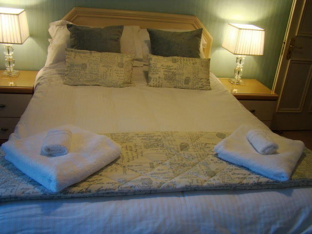 Pine Lodge Линтън Екстериор снимка
